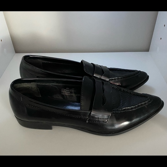 Always a win…. Patent leather loafers…💃🏽 - Picture 2 of 4